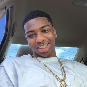 Meet your Posher, Neno